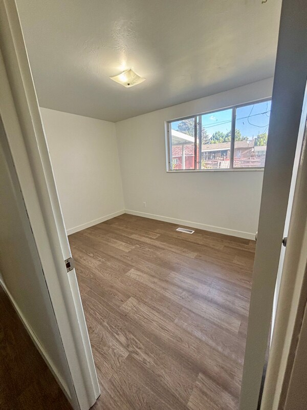 Building Photo - 2277 Logan Dr