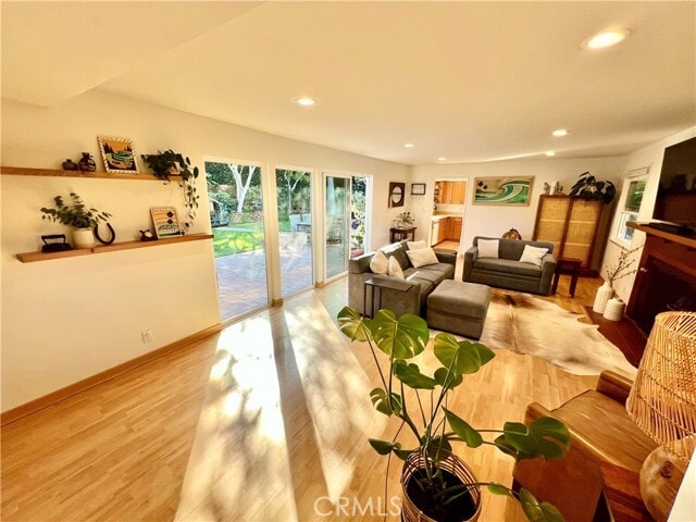 Building Photo - 301 Via Linda Vista