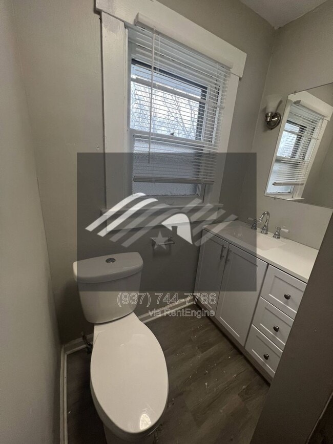 Building Photo - 2141 Philadelphia Dr