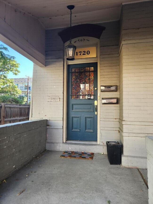 Building Photo - 1720 N Pearl St