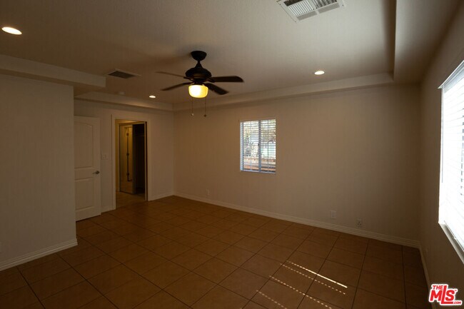 Building Photo - 5766 Newcastle Ave