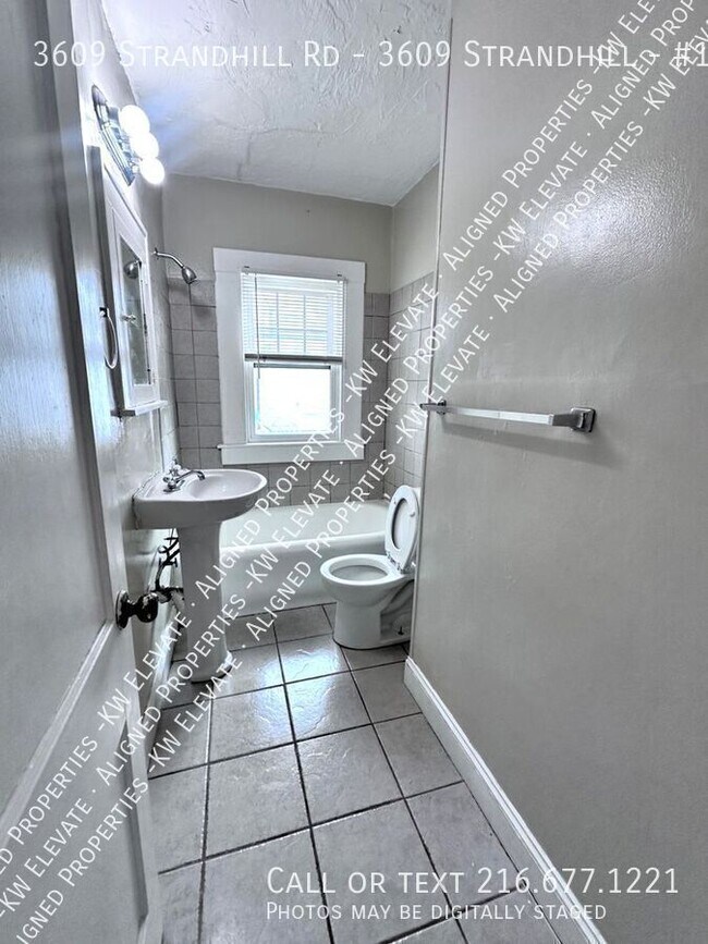 Building Photo - 3609 Strandhill Rd