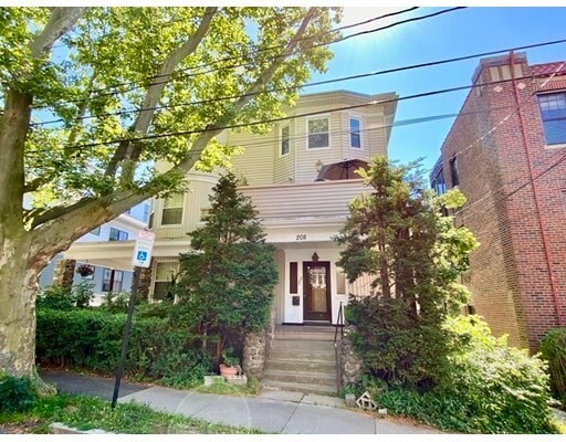 Building Photo - 208 Rawson Rd