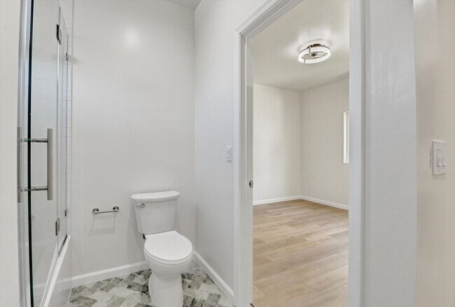 Building Photo - RENT DROP & 50% Off 1st Mo.! New 1 Bed + Flex Rm & 2 Bath ADU – Agoura Hills | 800 Sq Ft