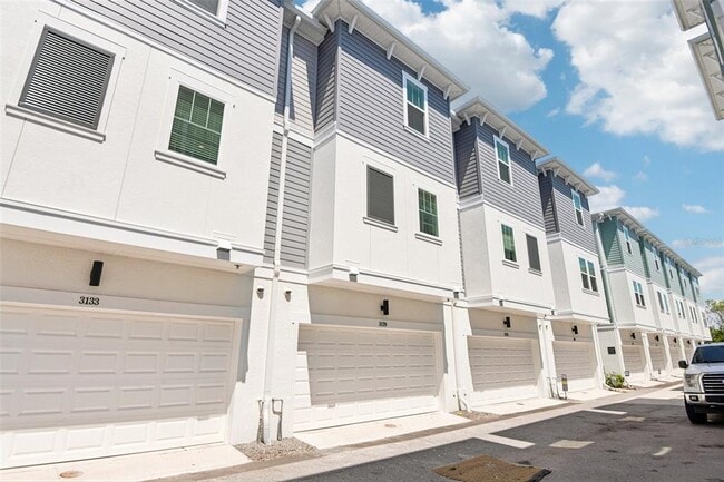 Building Photo - 3129 4th Ter N