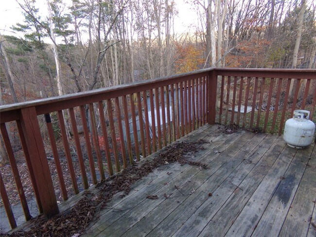 Building Photo - 900 Wallace St