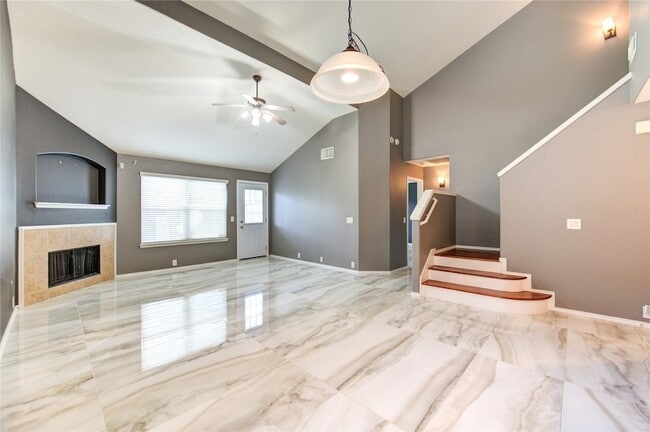 Building Photo - 5711 Kenwood