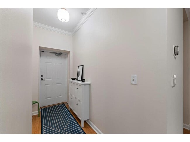 Building Photo - 1008 Portland Ave