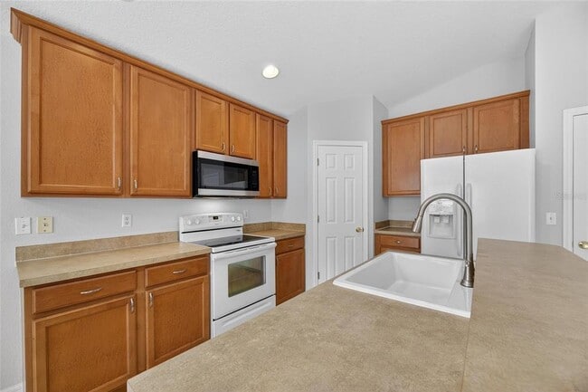 Building Photo - 9613 Cypress Harbor Dr