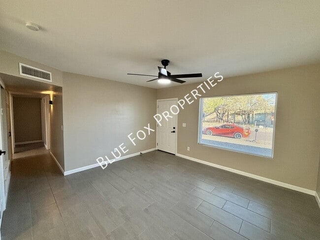 Building Photo - 2480 Rose Peak Dr