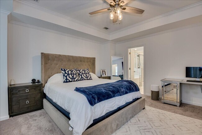 Building Photo - Beautiful Home in a Great Neighborhood