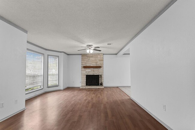 Building Photo - 1702 Spiderlily View