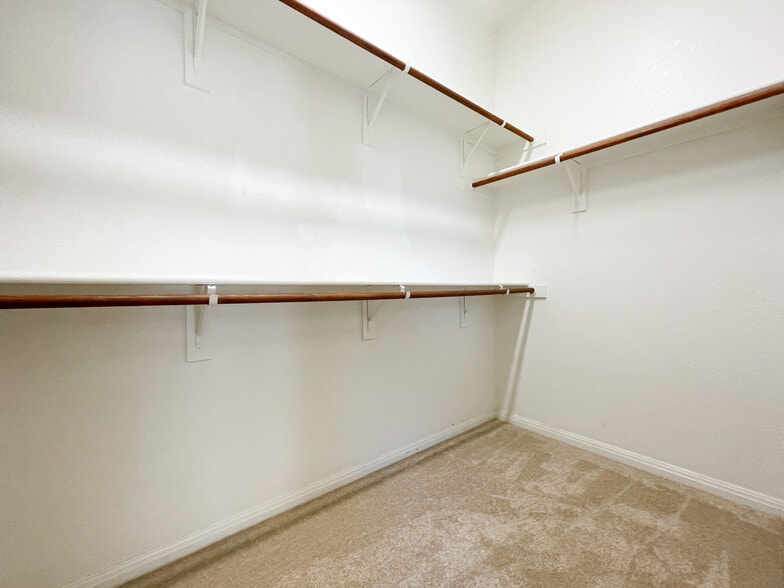 Building Photo - 10113 Condor Loop