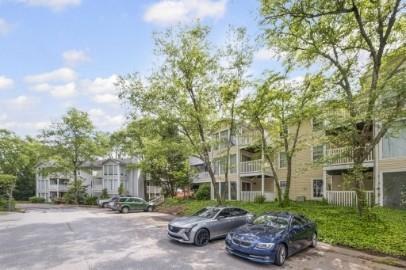 Building Photo - 1709 Augusta Dr