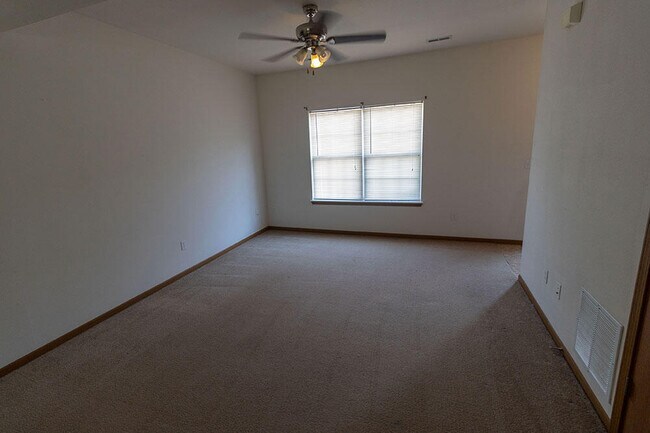 Building Photo - 1619 Citadel Dr