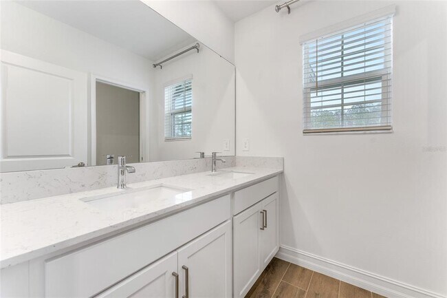 Building Photo - 18255 Serene Lk Lp