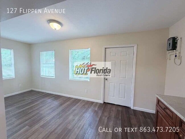 Building Photo - 127 Flippen Ave