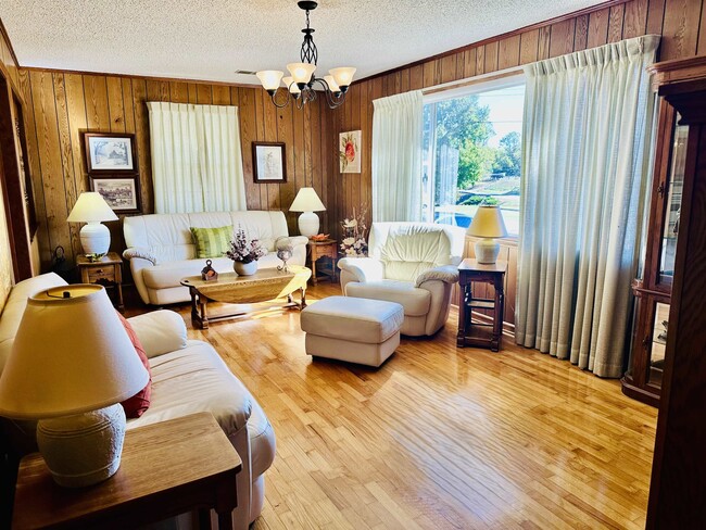 Building Photo - 3285 Munford Giltedge Rd