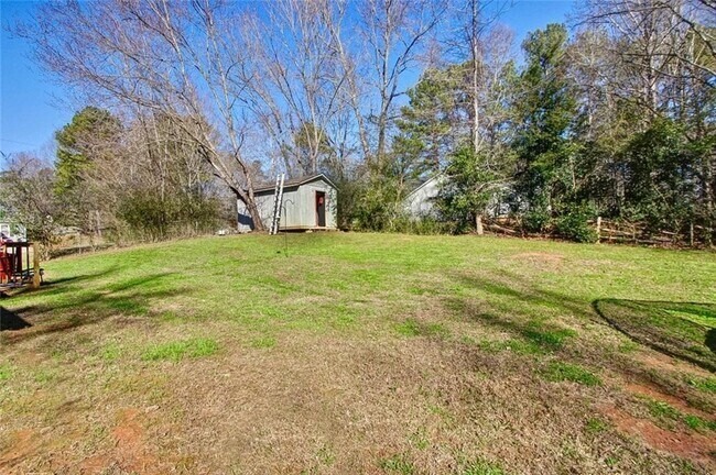 Building Photo - 3840 Forsythia Way