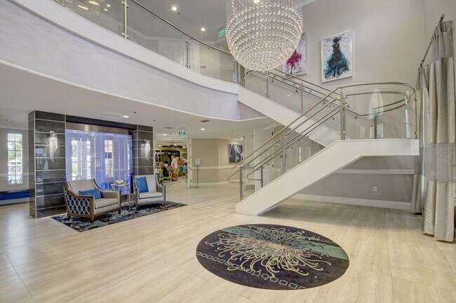 Building Photo - 5475 Verona Dr