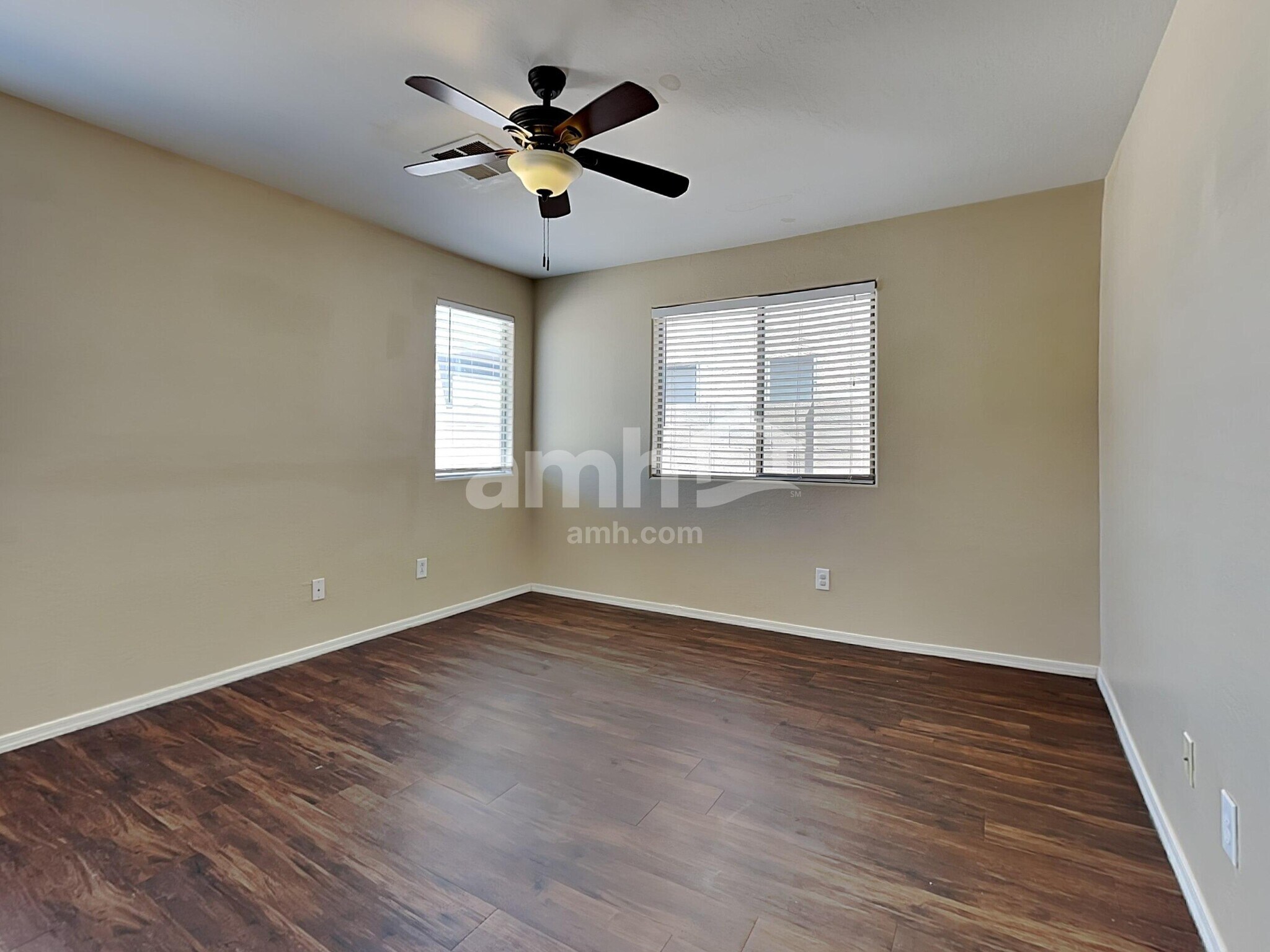 Building Photo - 7202 S 45th Ave