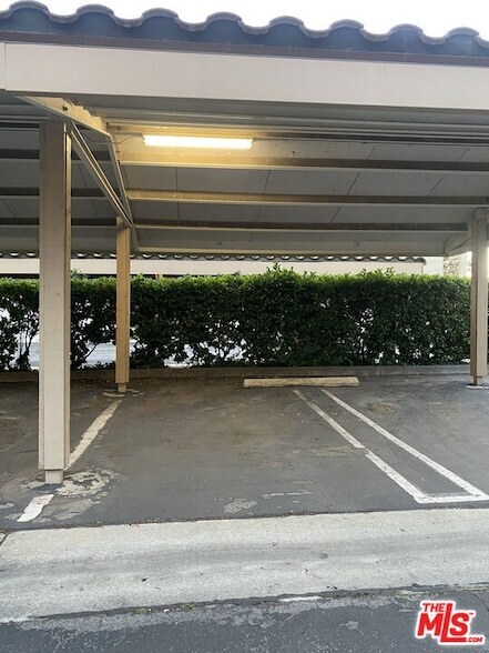 Building Photo - 675 Oak Run Trail