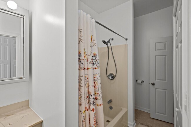 Building Photo - RENTAL HOME 3BD/2BTH
