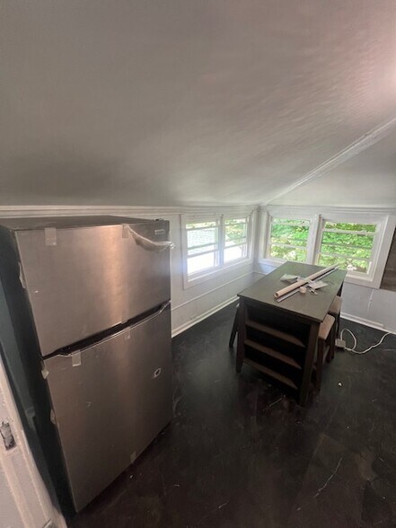 Building Photo - 1211 Madison St