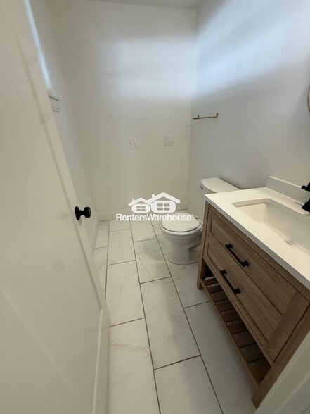 Building Photo - 3591 Kempner Rd S