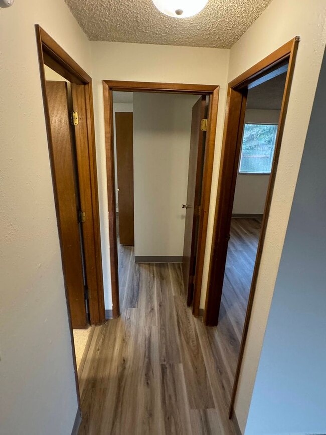 Building Photo - 2 Bedroom in Junction City