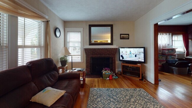 Building Photo - 72-74 Harlow St-