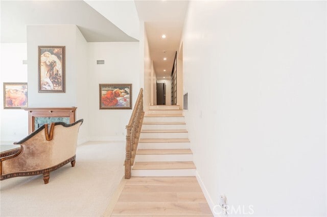 Building Photo - 3331 Oakmont View Dr