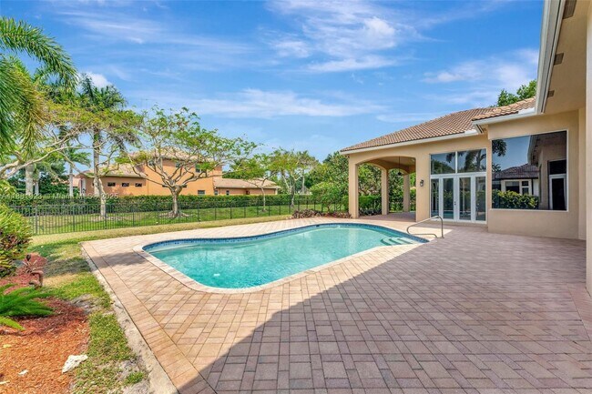 Building Photo - 3203 W Stonebrook Cir