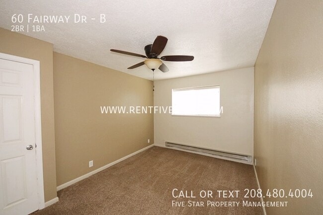Building Photo - 60 Fairway Dr