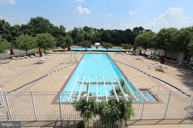 Building Photo - 3030 Mill Island Pkwy