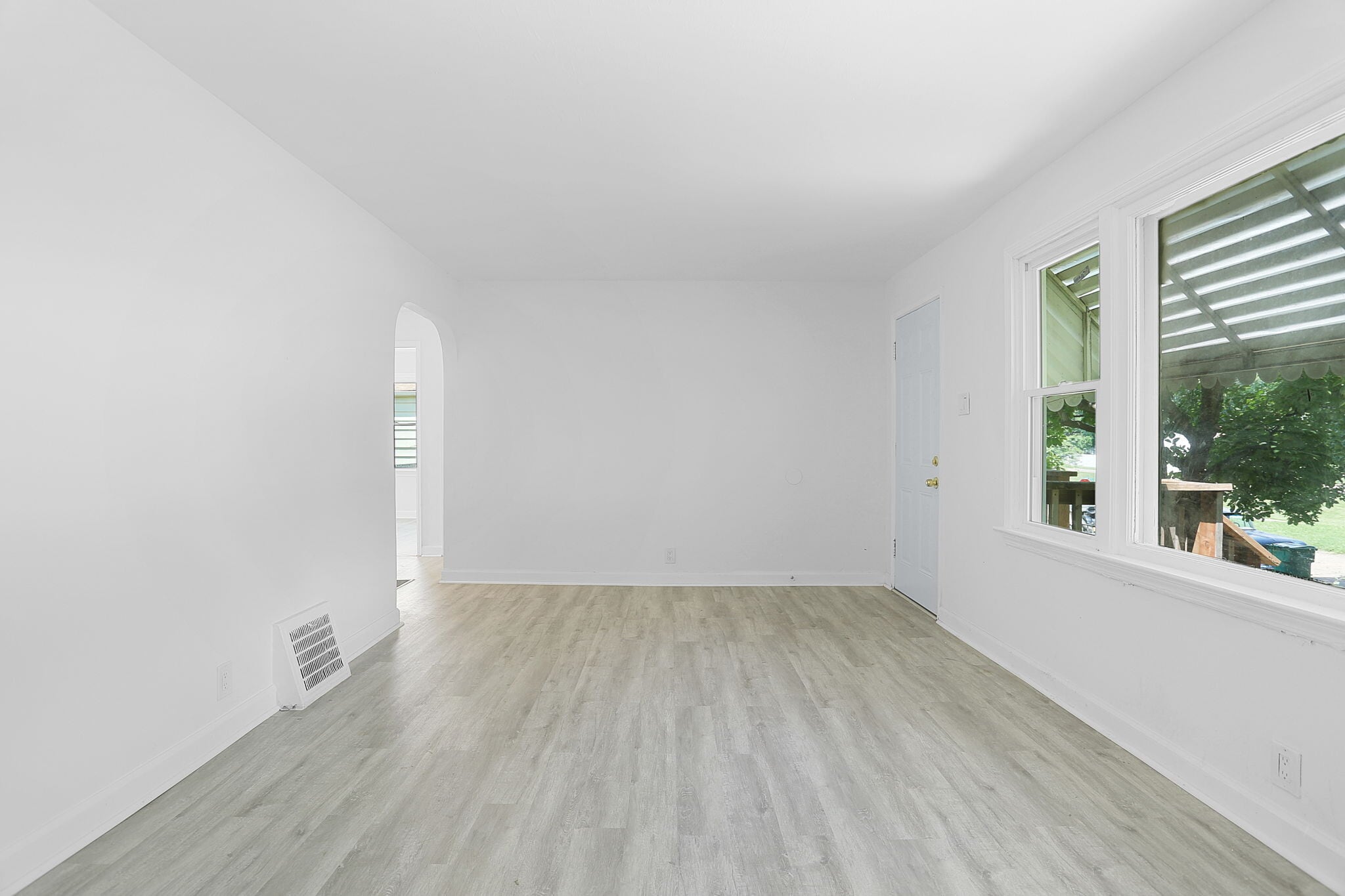 Building Photo - 7552 Mallard Dr
