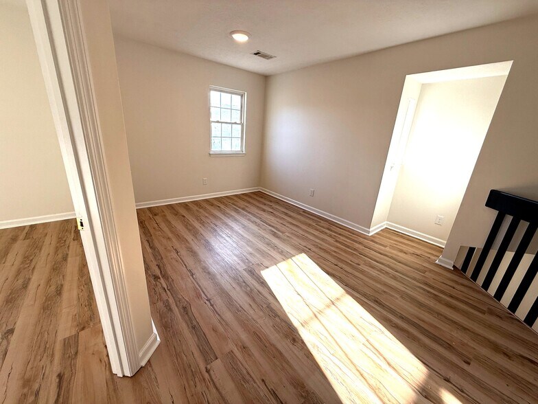 Building Photo - 2128 Candlebrook Ct