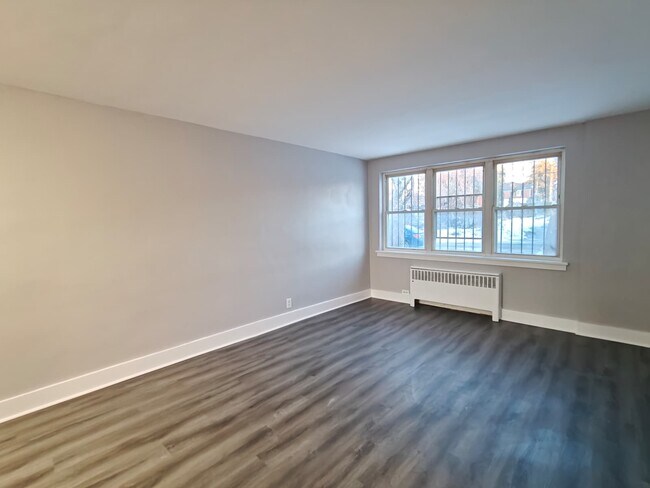 Building Photo - 6760 Blakemore St