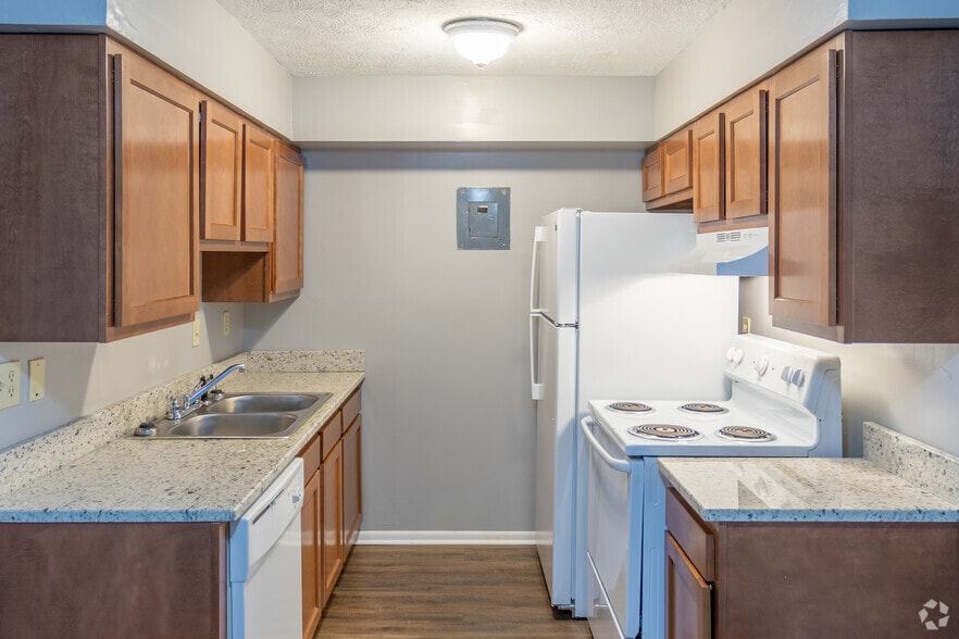 2 BR, 1BA - 1,000 SF - Woodhill Apartments