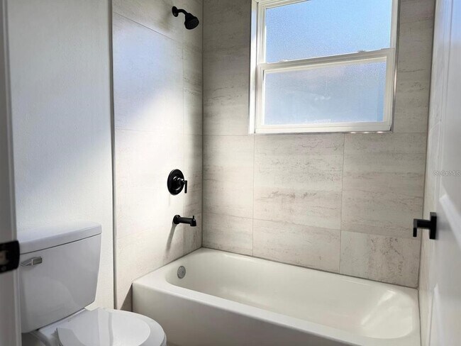 Building Photo - 2336 SW 168th Loop