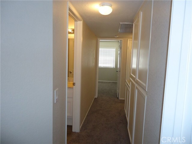 Building Photo - 1365 Crafton Ave