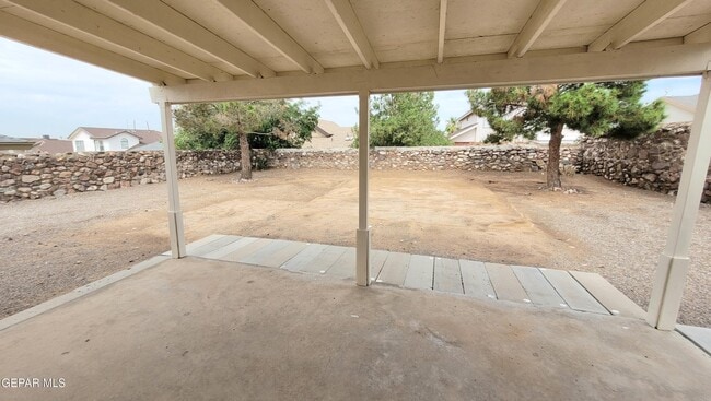Building Photo - 7149 Golden Hawk Dr