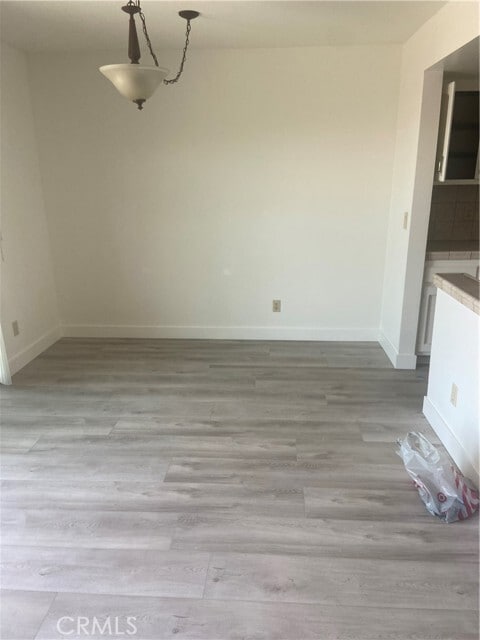 Building Photo - 26012 Vista Dr E