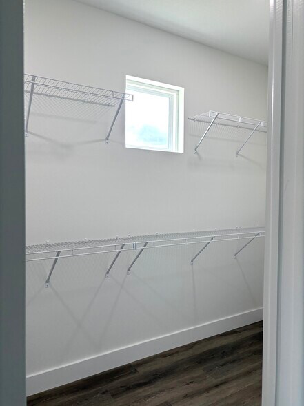 Master room closet - 4260 Baudelaire Ct