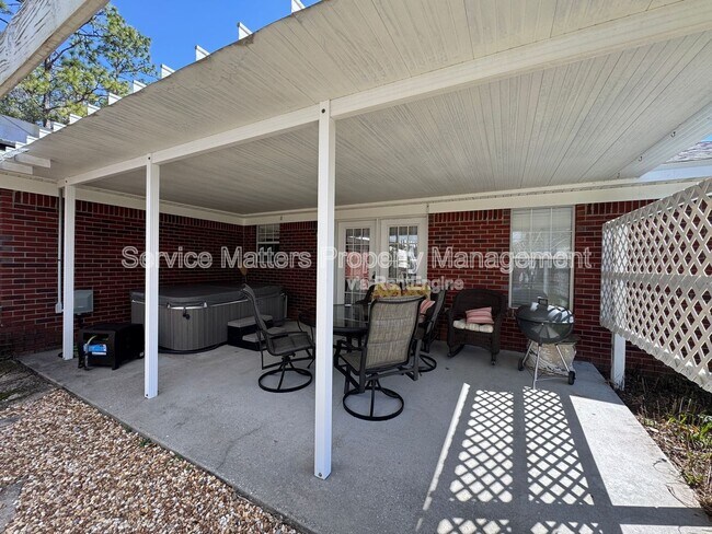 Building Photo - 6277 Pansy Dr