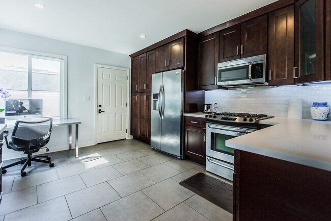 Building Photo - 8261 W 4th St