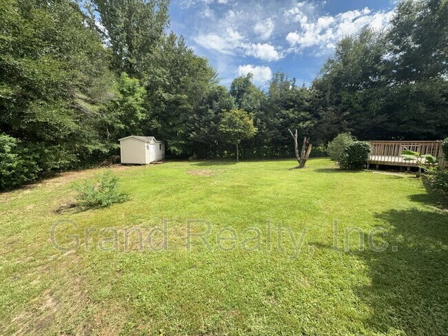 Building Photo - 5212 Jim Dandy Ln