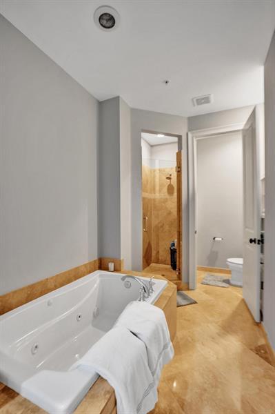 Building Photo - 58 Via Floresta Dr