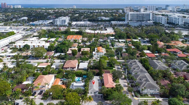 Building Photo - 1204 NE 17th Way