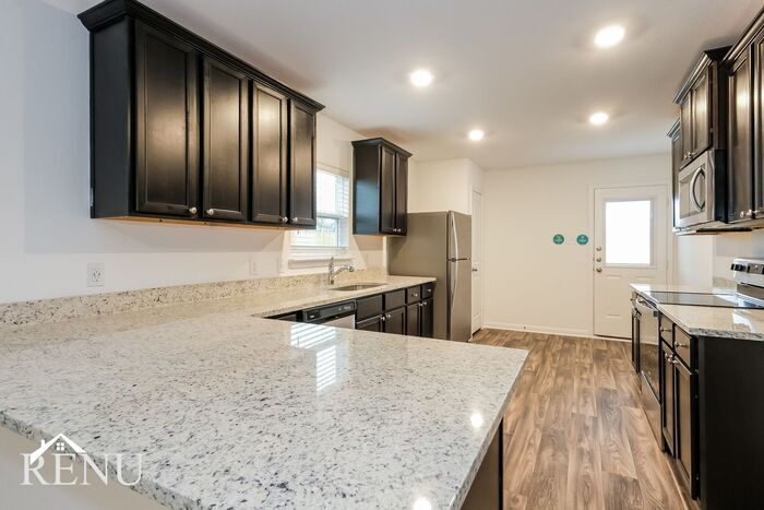 Building Photo - 137 Scarborough Bnd